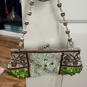 Elegant Beaded Evening Clutch - Green and White